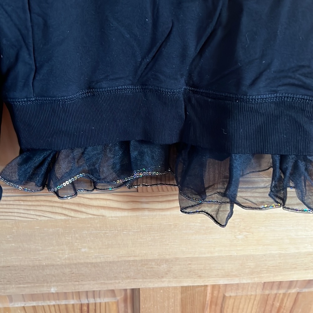 Top - Picture 2 of 3